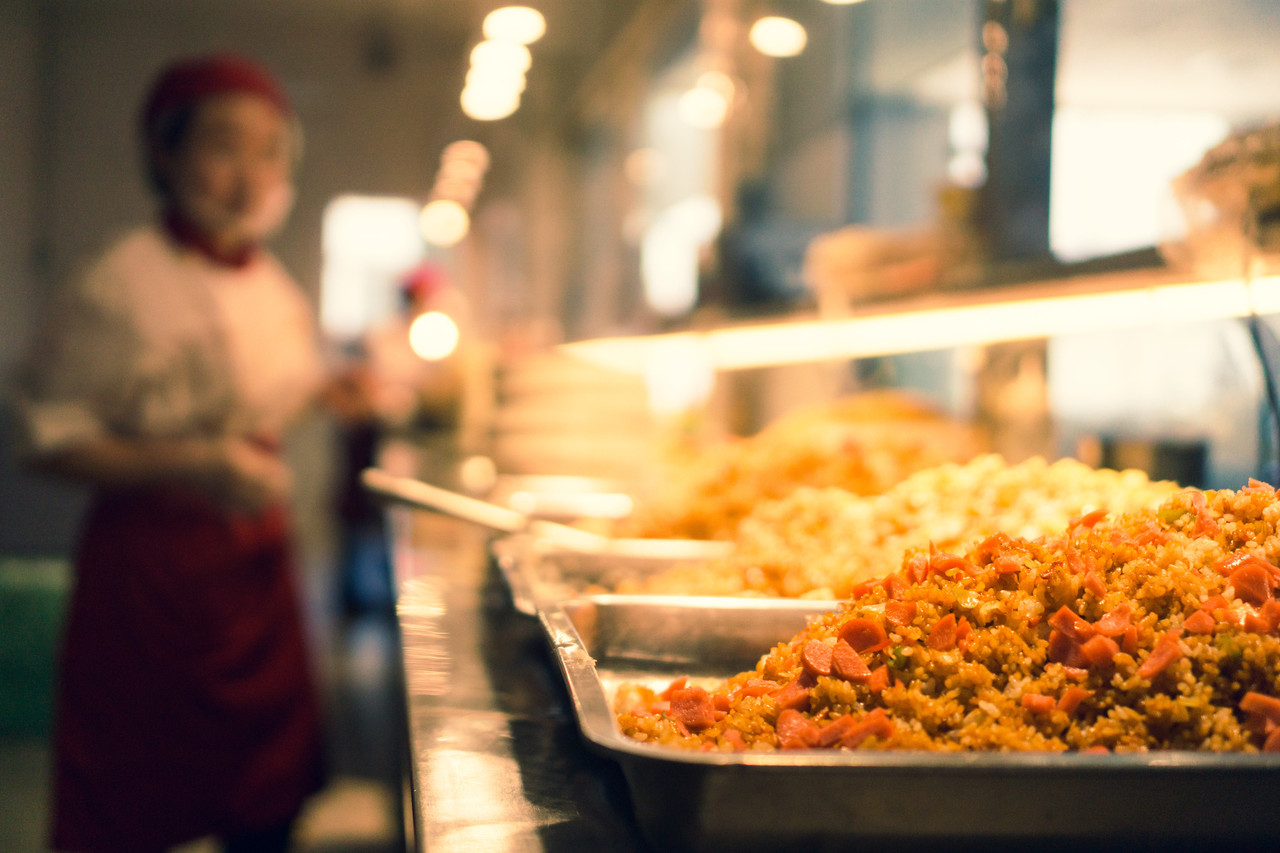 加強公共餐具安全,可以獎罰并舉