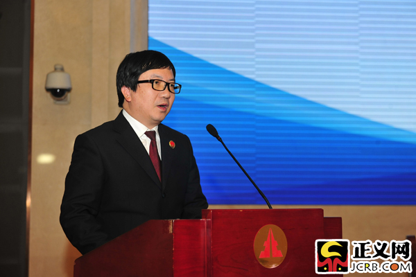 福建省福州市閩侯縣檢察院檢察長江偉發(fā)表獲獎感言