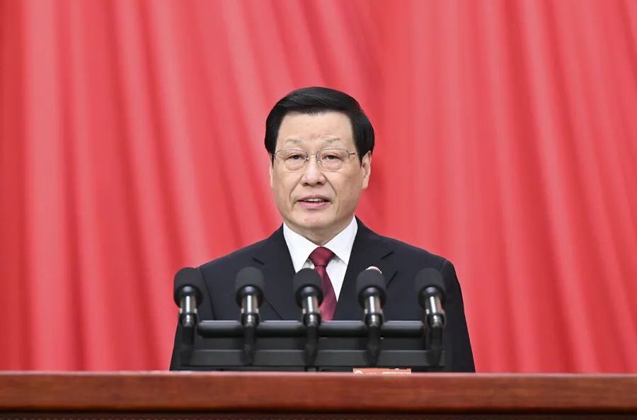 最高人民檢察院檢察長應(yīng)勇作最高人民檢察院工作報告