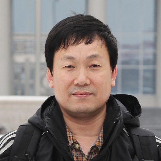 첮